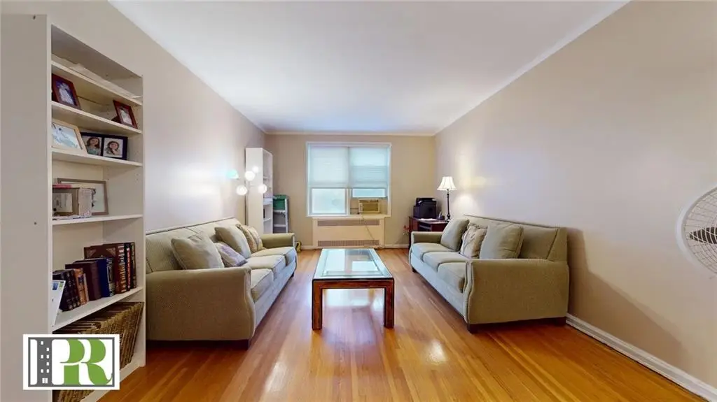 902 Ocean Parkway #3F, Brooklyn, NY 11230 - Image #1