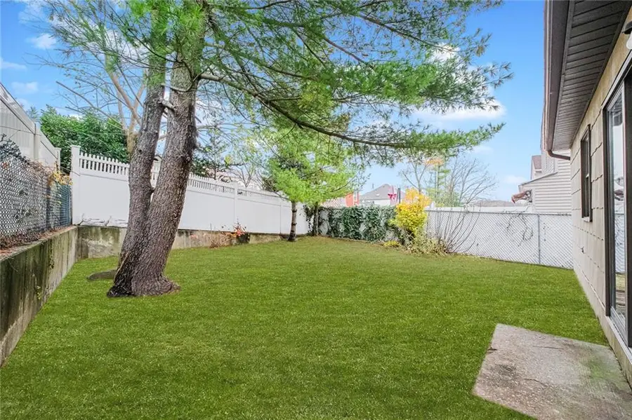 33 Boyce Avenue, Staten Island, NY 10306 - Image #3