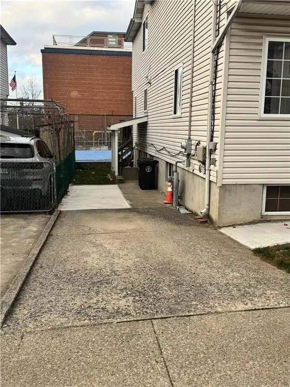 45 Winegar Lane, Staten Island, NY 10310 - Image #3