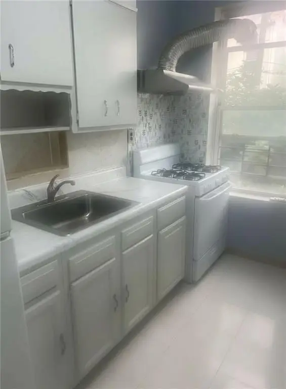 1535 72nd Street, Brooklyn, NY 11272 - Image #2