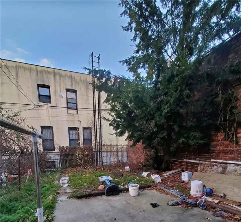 4521 6th Avenue, Brooklyn, NY 11220 - Image #2