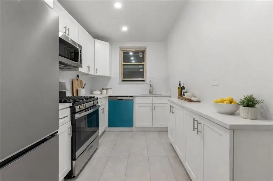 720 East 32nd Street #5G, Brooklyn, NY 11210 - Image #2