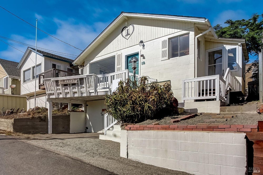 12 Ocean View Avenue, Dillon Beach, CA 94929 BHGRE