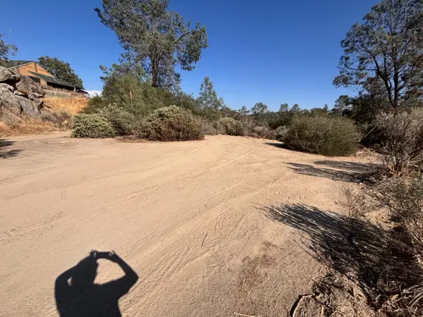 1713 S Long Hollow Ct S, Coarsegold, CA 93614