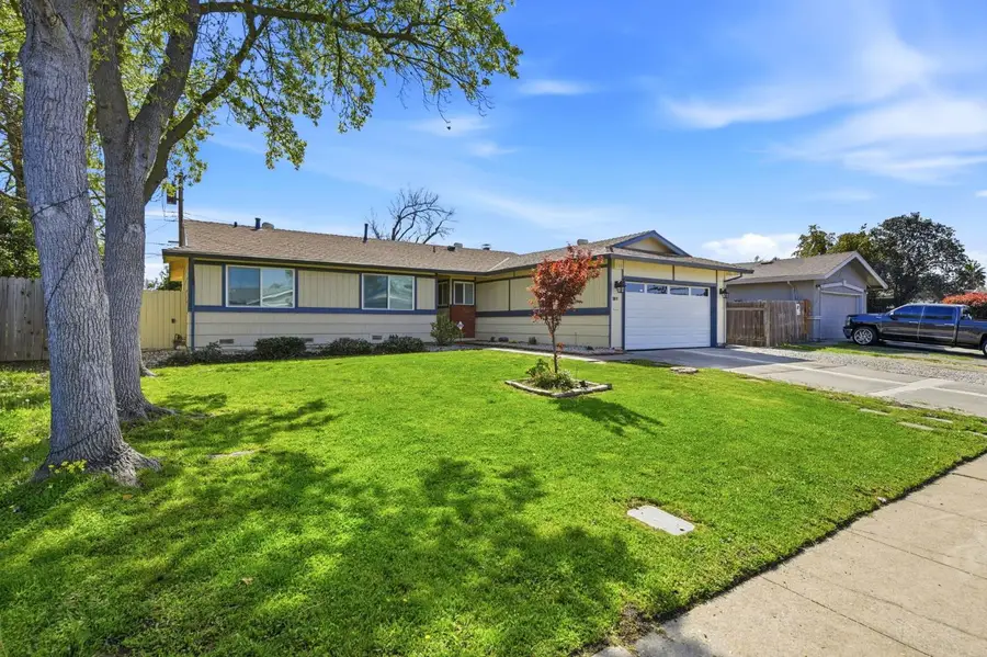 7019 Uranus Parkway, Sacramento, CA 95823 - #2