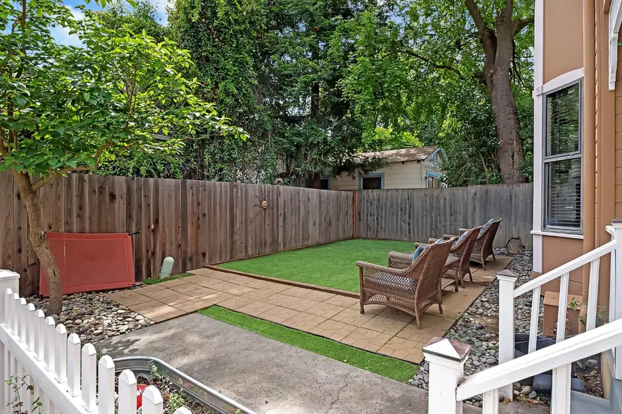 4 Dickens Terrace, Davis, CA 95616 - #3