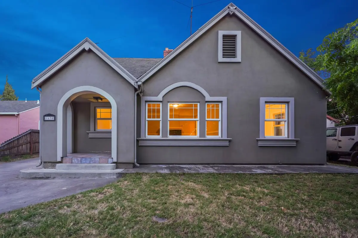 1670 W Poplar Street, Stockton, CA 95203 - #1