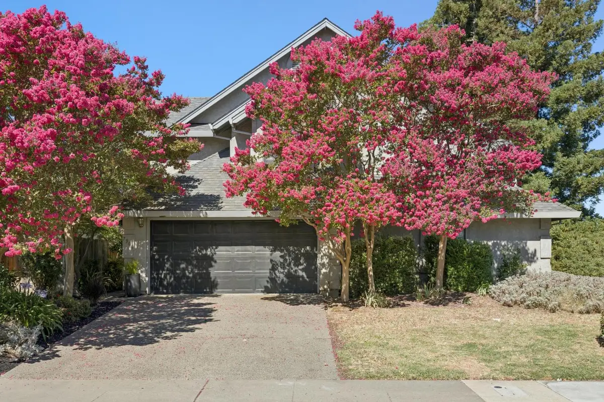 7300 Perera Circle, Sacramento, CA 95831 - #1
