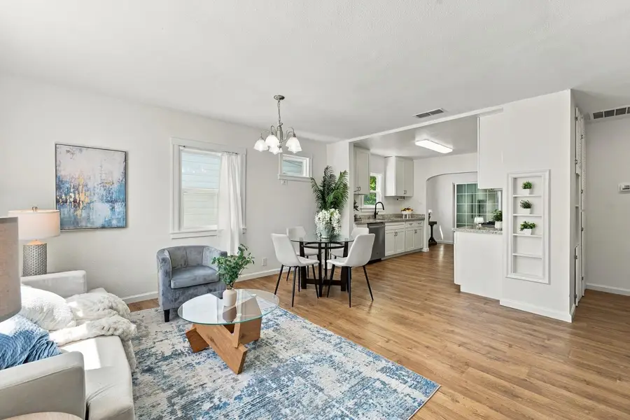 5417 8th Avenue, Sacramento, CA 95820 - #3