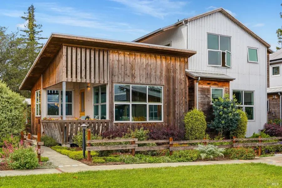 732 Keller Court, Petaluma, CA 94952 - Image #3