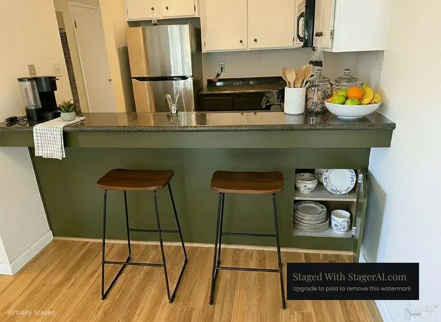 7086 Fircrest Avenue, Sebastopol, CA 95472 - Image #2