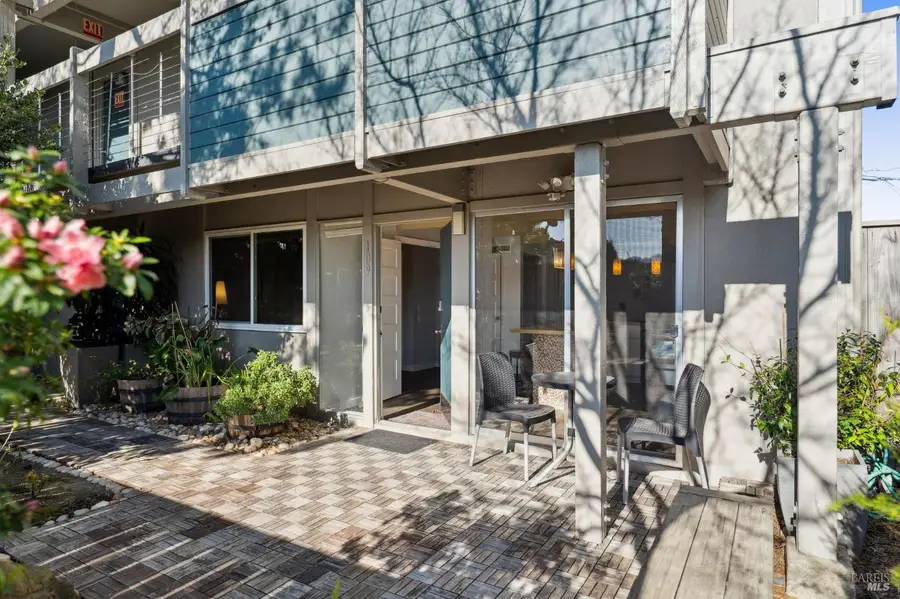 320 Via Casitas, Greenbrae, CA 94904 - Image #3