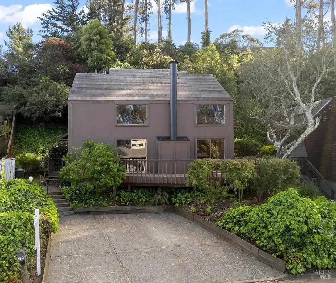 191 Buchanan Drive, Sausalito, CA 94965 - #1