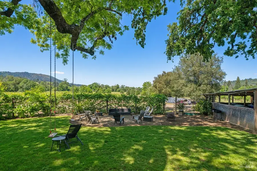 5091 Dry Creek Road, Healdsburg, CA 95448 - #3