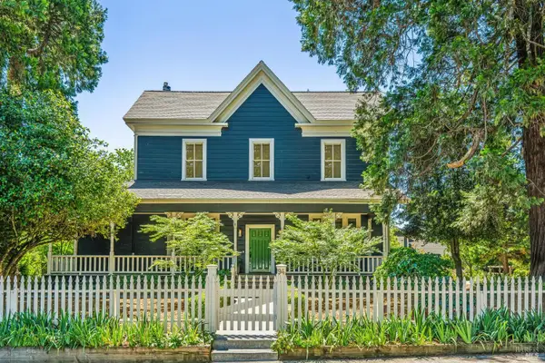94 W Grant Street, Healdsburg, CA 95448