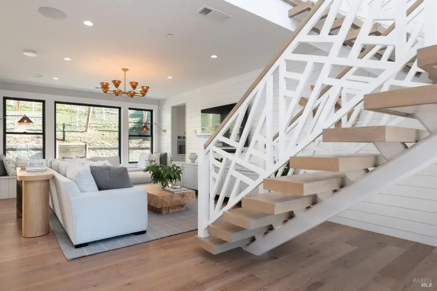 23 Erin Drive, San Rafael, CA 94903 - #2