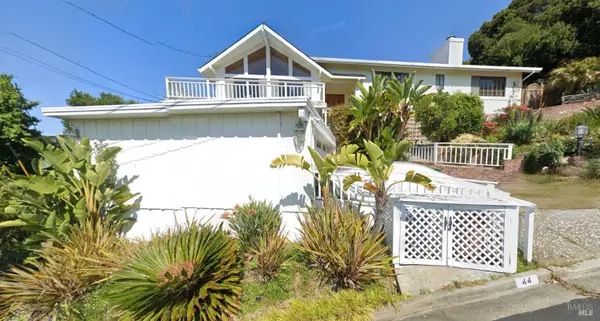 44 Dorian Way, San Rafael, CA 94901