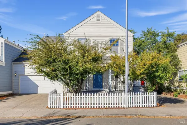 941 Kingwood Street, Santa Rosa, CA 95401