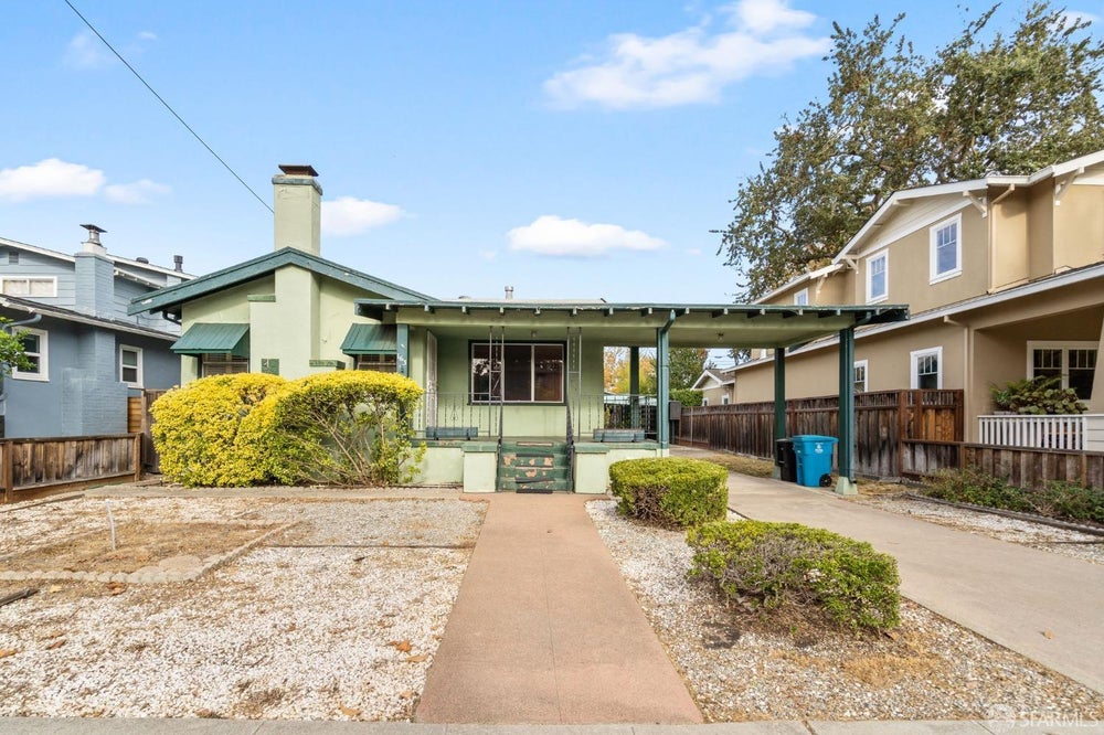 163 Iris Street, Redwood City, CA 94062 BHGRE