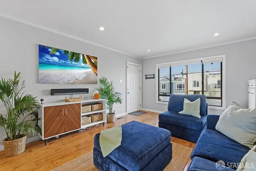 3821 Lawton Street, San Francisco, CA 94122 - Image #2