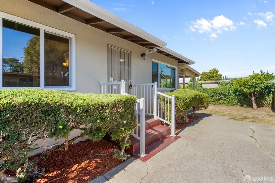 1045-1047 Delano Street, Ashland, CA 94582 - Image #2