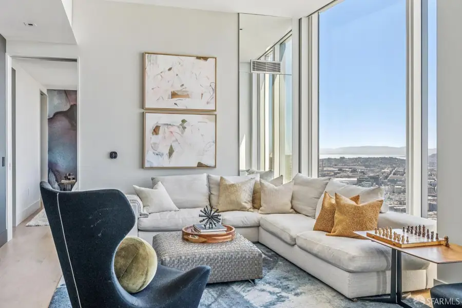 425 1st Street #5404, San Francisco, CA 94105 - Image #2