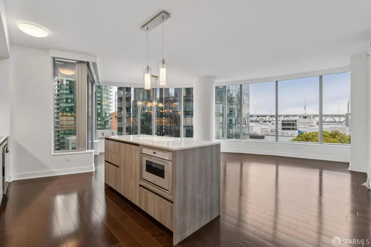 201 Folsom Street #12E, San Francisco, CA 94105 - Image #1