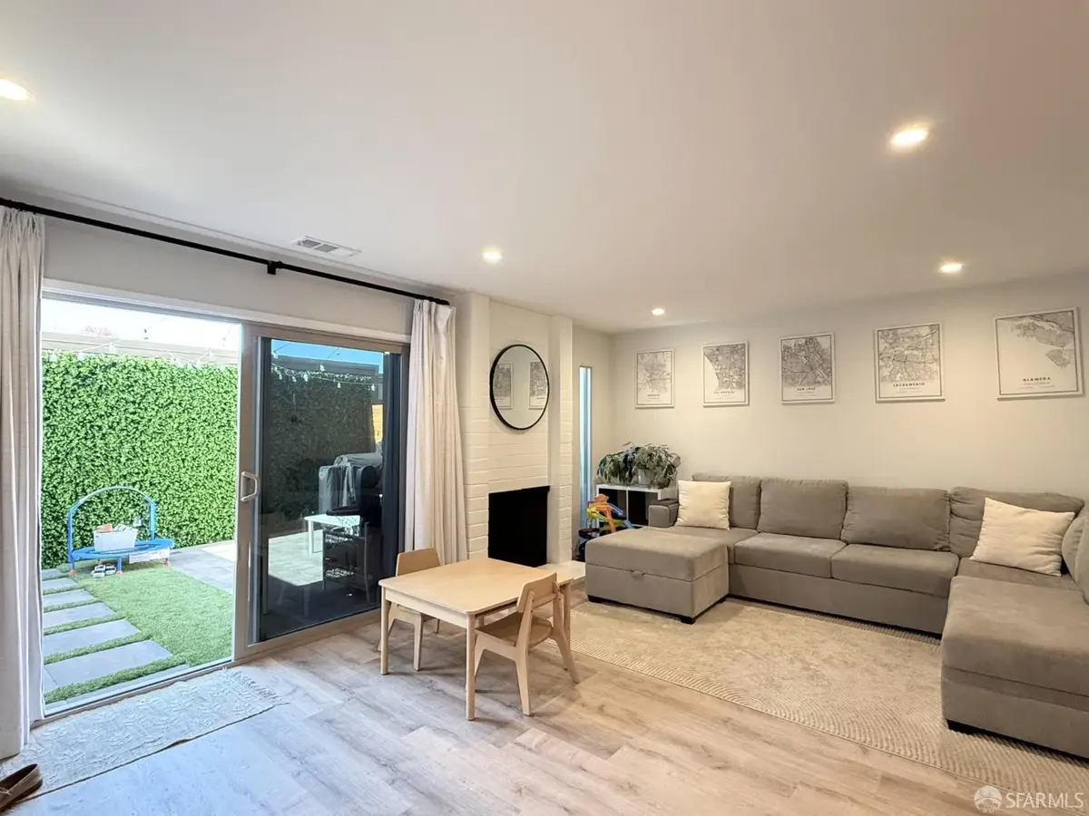 1152 Admiralty Lane, Alameda, CA 94502 - Image #1