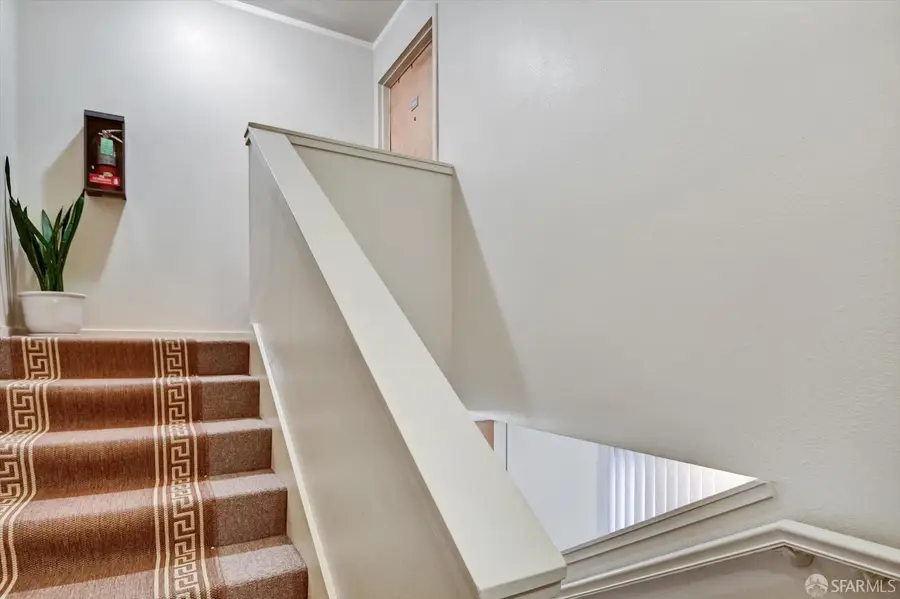 1678 Wallace Avenue, San Francisco, CA 94124 - Image #3