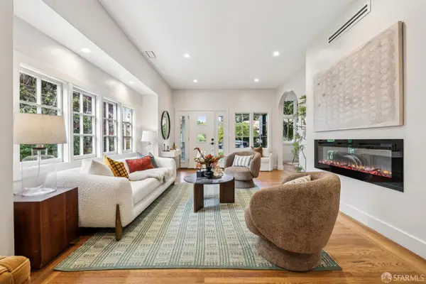 6043 Harwood Avenue, Oakland, CA 94618