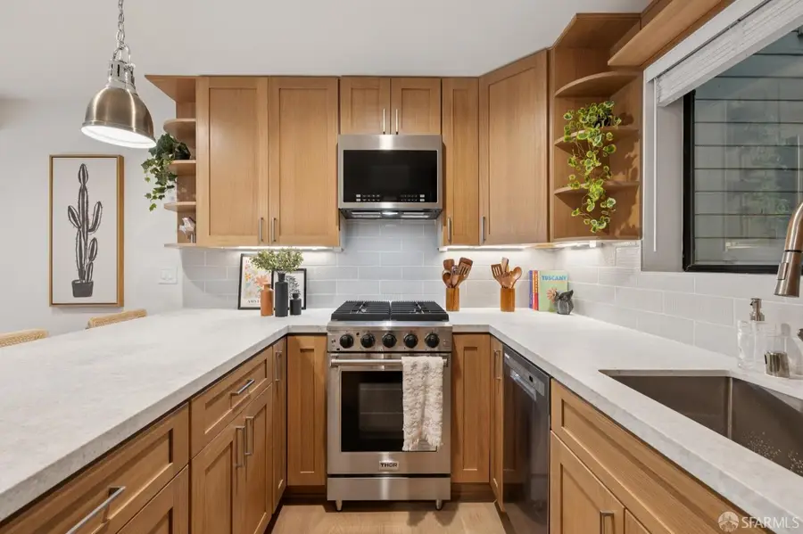 1375 Broadway Street, San Francisco, CA 94109 - Image #2