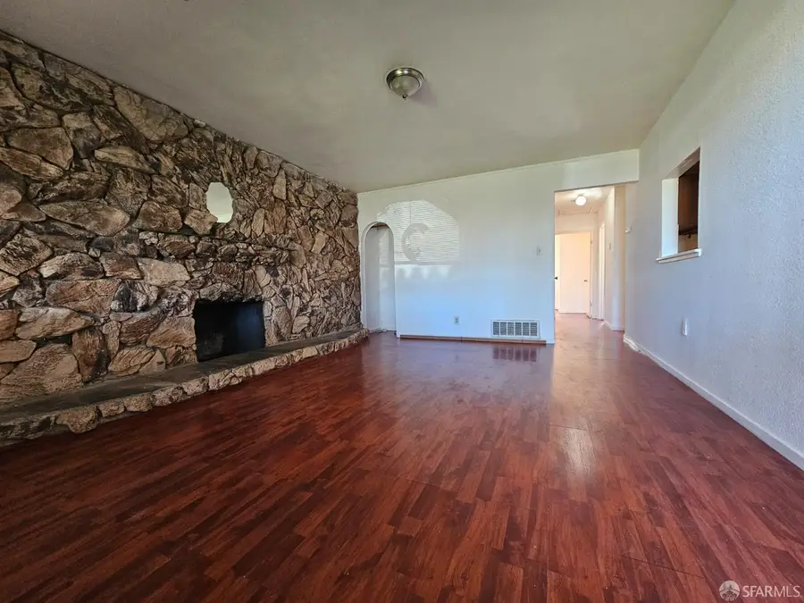 864 Lester Avenue, Hayward, CA 94541 - Image #2
