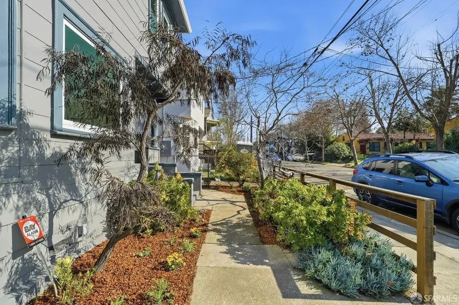 1082 55th Street, Oakland, CA 94608 - Image #2