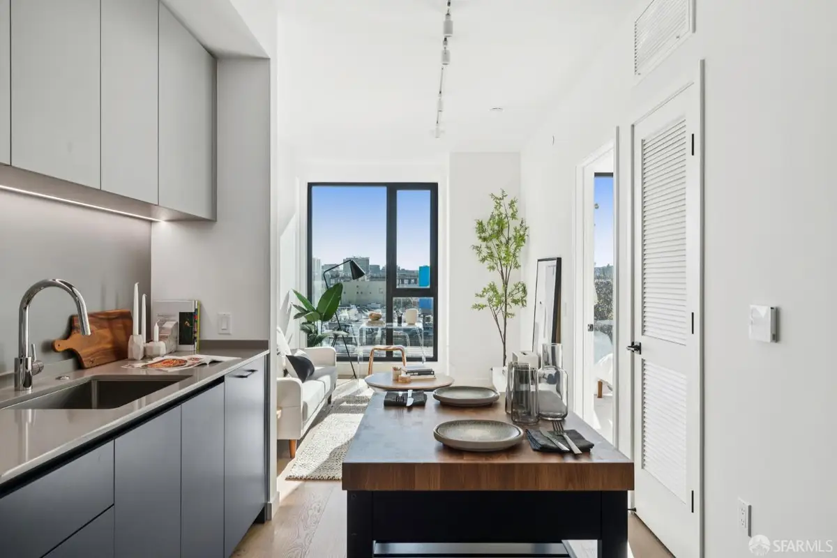 988 Harrison Street #JR7, San Francisco, CA 94107 - Image #1