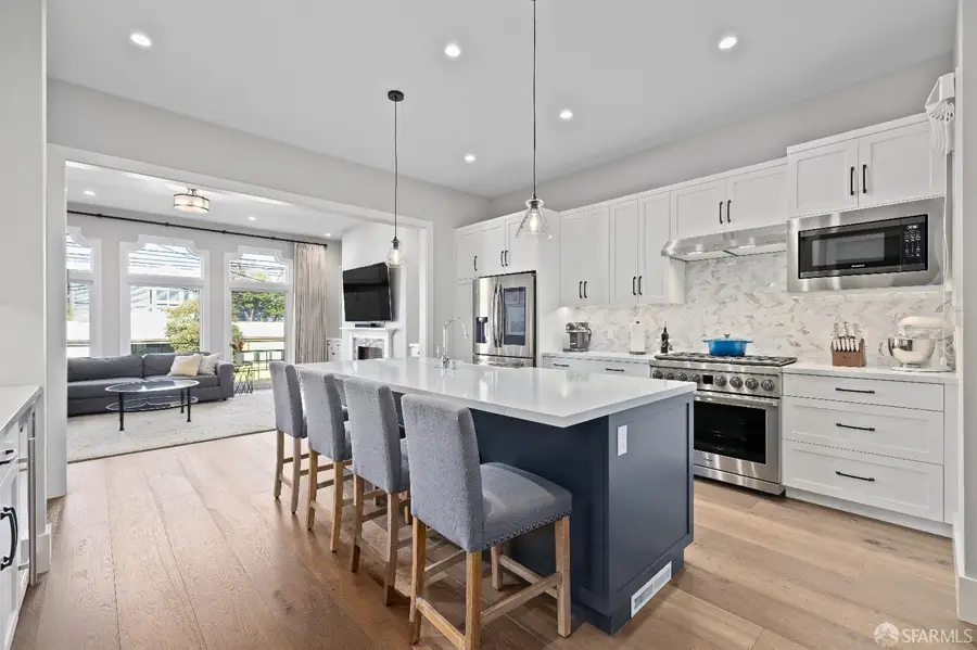 2155 Greenwich Street, San Francisco, CA 94123 - Image #2