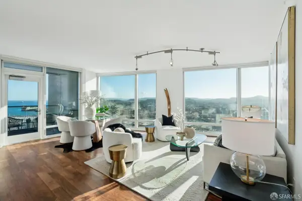 425 1st Street #2403, San Francisco, CA 94105