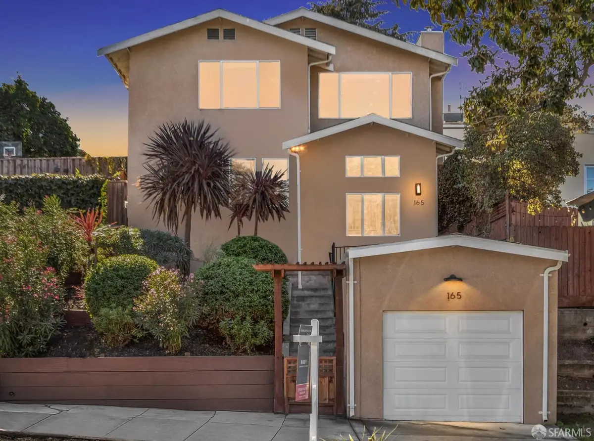 165 W Macarthur Boulevard, Oakland, CA 94611 - Image #1