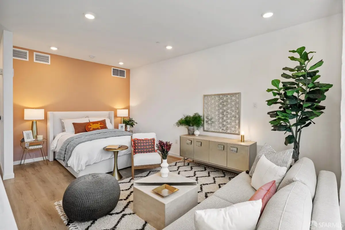 52 Kirkwood Avenue #405, San Francisco, CA 94124 - Image #1