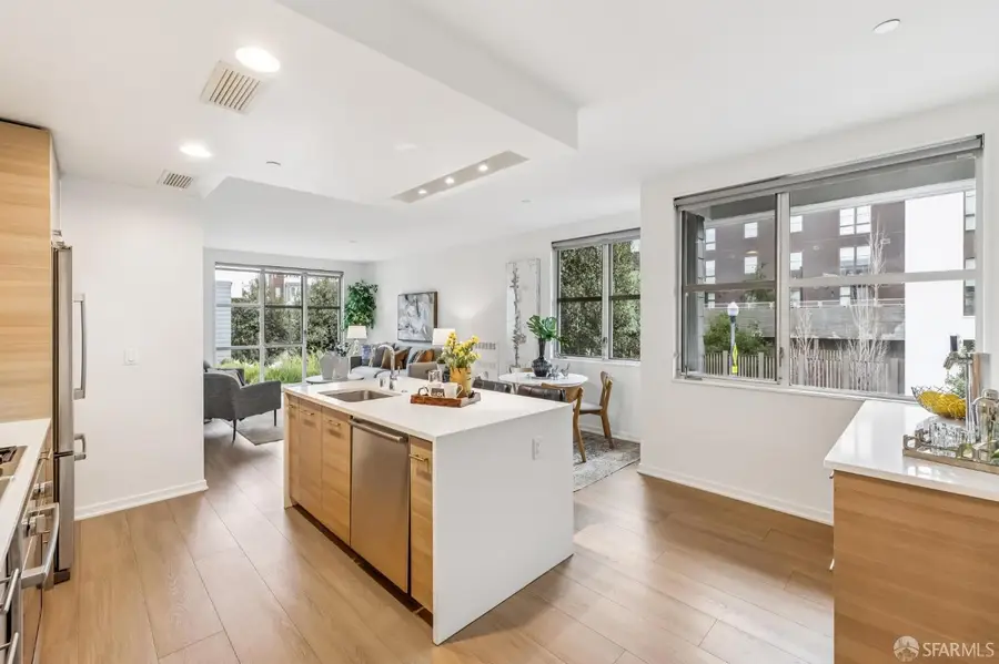 451 Donahue Street #318, San Francisco, CA 94124 - #3