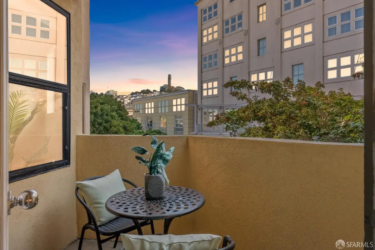 460 Francisco Street #204, San Francisco, CA 94133 - Image #1