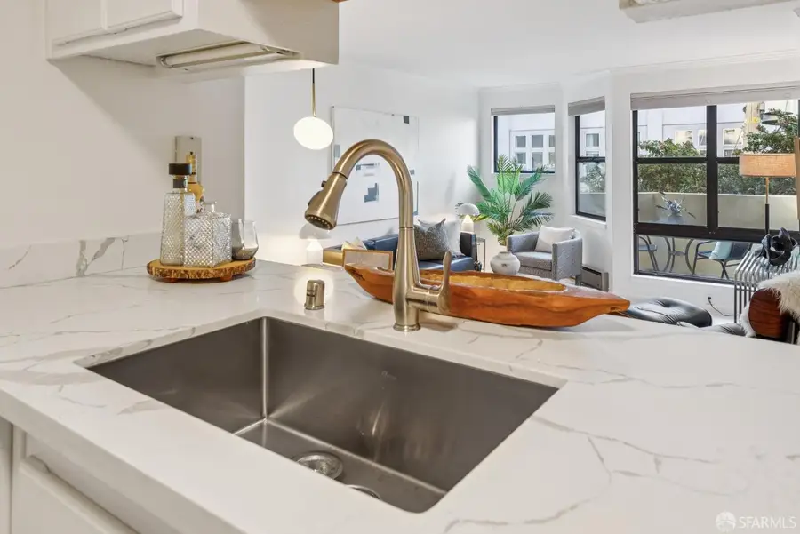460 Francisco Street #204, San Francisco, CA 94133 - Image #3
