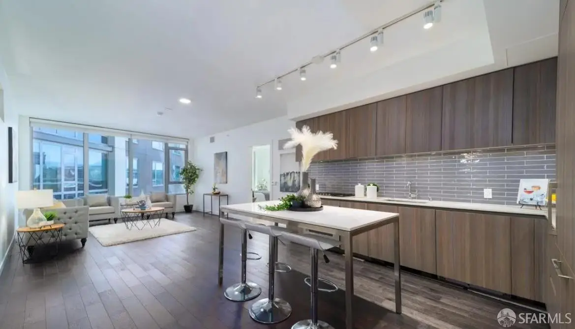 1000 3rd Street #806, San Francisco, CA 94158 - #1