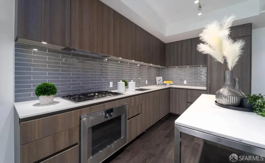 1000 3rd Street #806, San Francisco, CA 94158 - #3