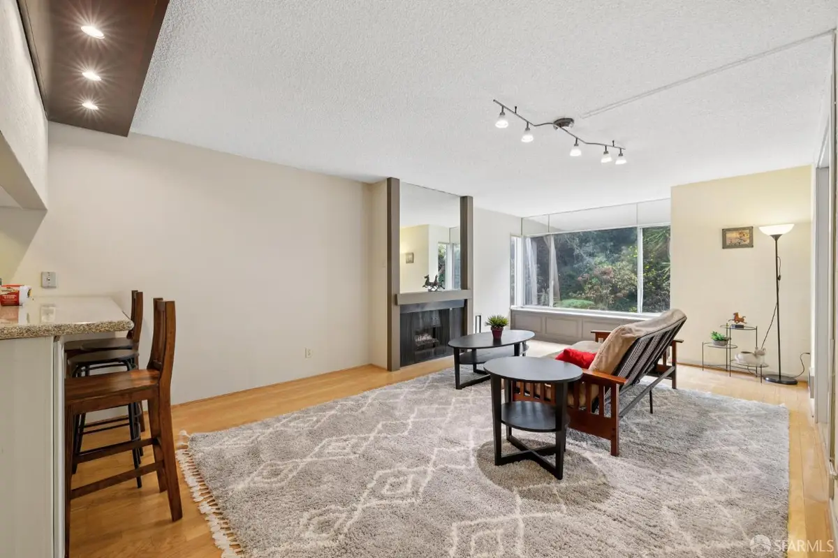 5320 Diamond Heights Boulevard #202K, San Francisco, CA 94117 - Image #1