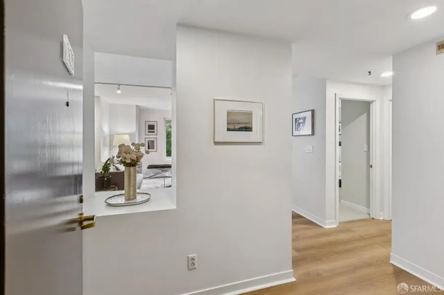 111 Chestnut Street #303, San Francisco, CA 94111 - #3