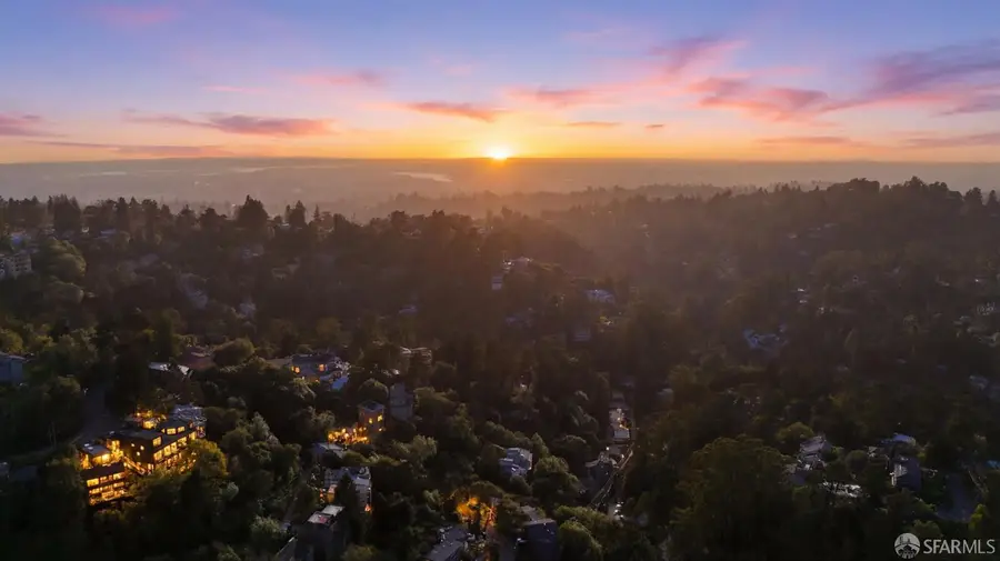 8440 Skyline Boulevard, Oakland, CA 94611 - #2