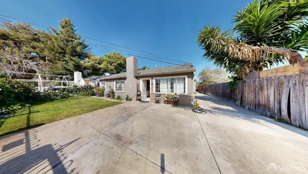 471 Green Street, East Palo Alto, CA 94303