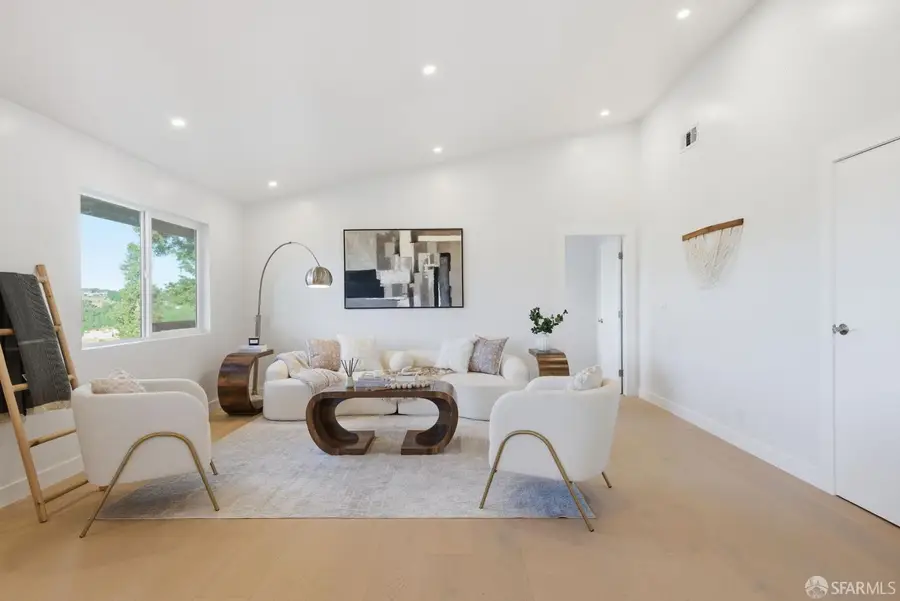 6481 Sunnyslope Avenue, Castro Valley, CA 94552 - #2