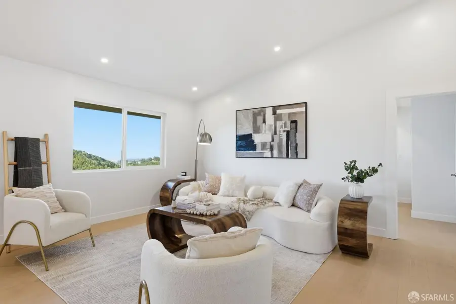 6481 Sunnyslope Avenue, Castro Valley, CA 94552 - #3