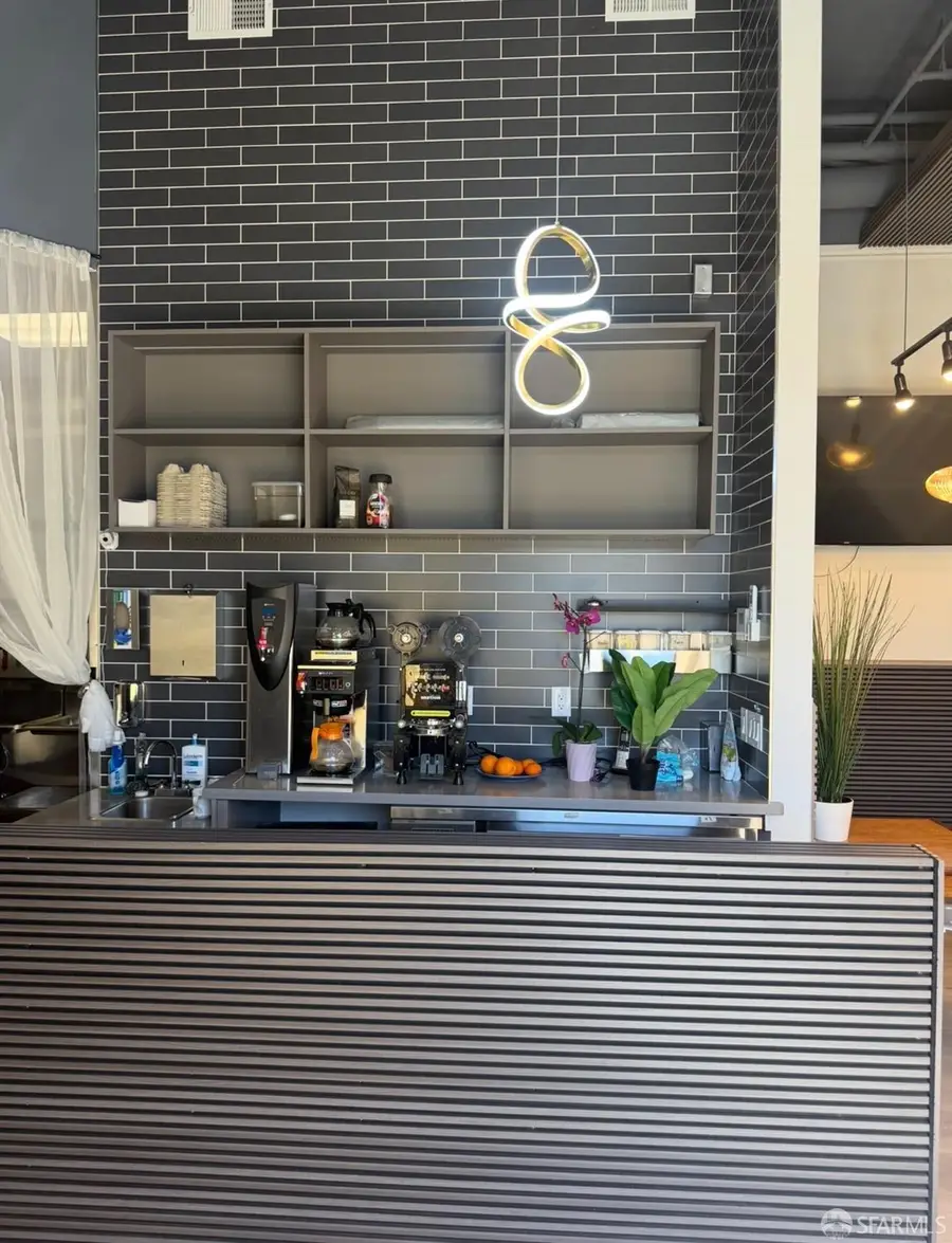 137 137 D St Street, Daly City, CA 94014 - #2